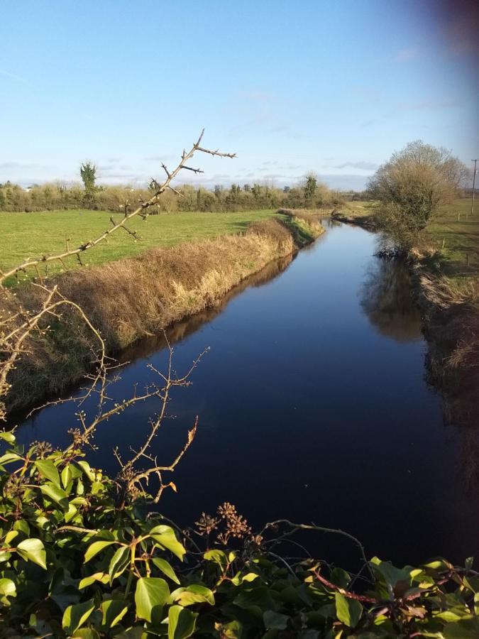 Westhouse Cafe N39 E0A6 Bed & Breakfast Longford Bagian luar foto