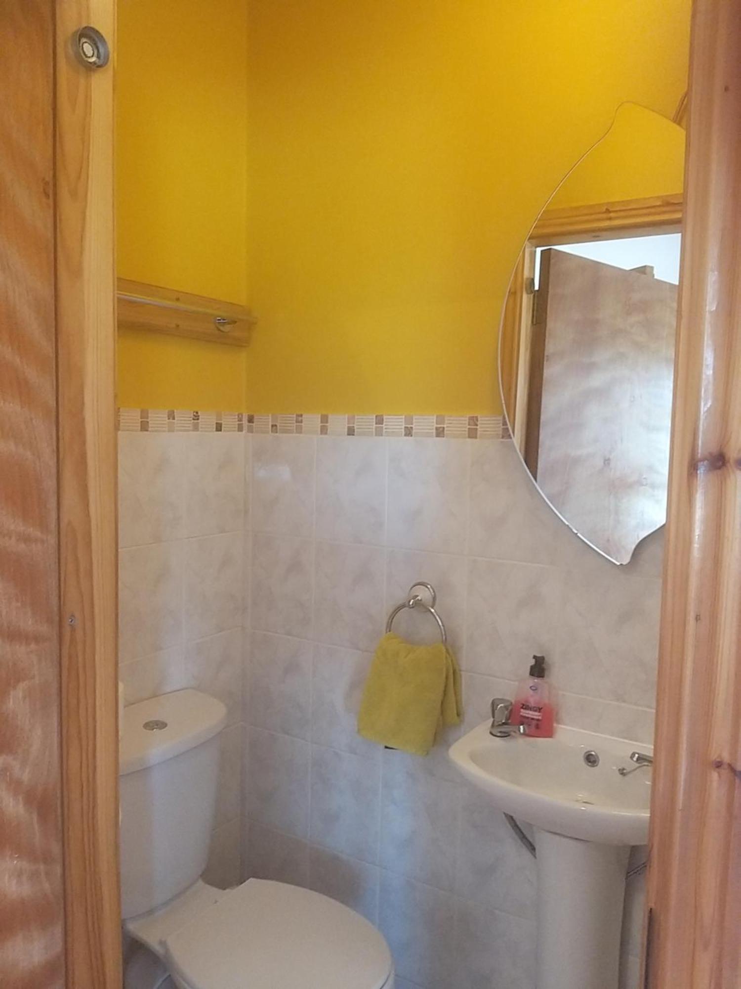 Westhouse Cafe N39 E0A6 Bed & Breakfast Longford Ruang foto